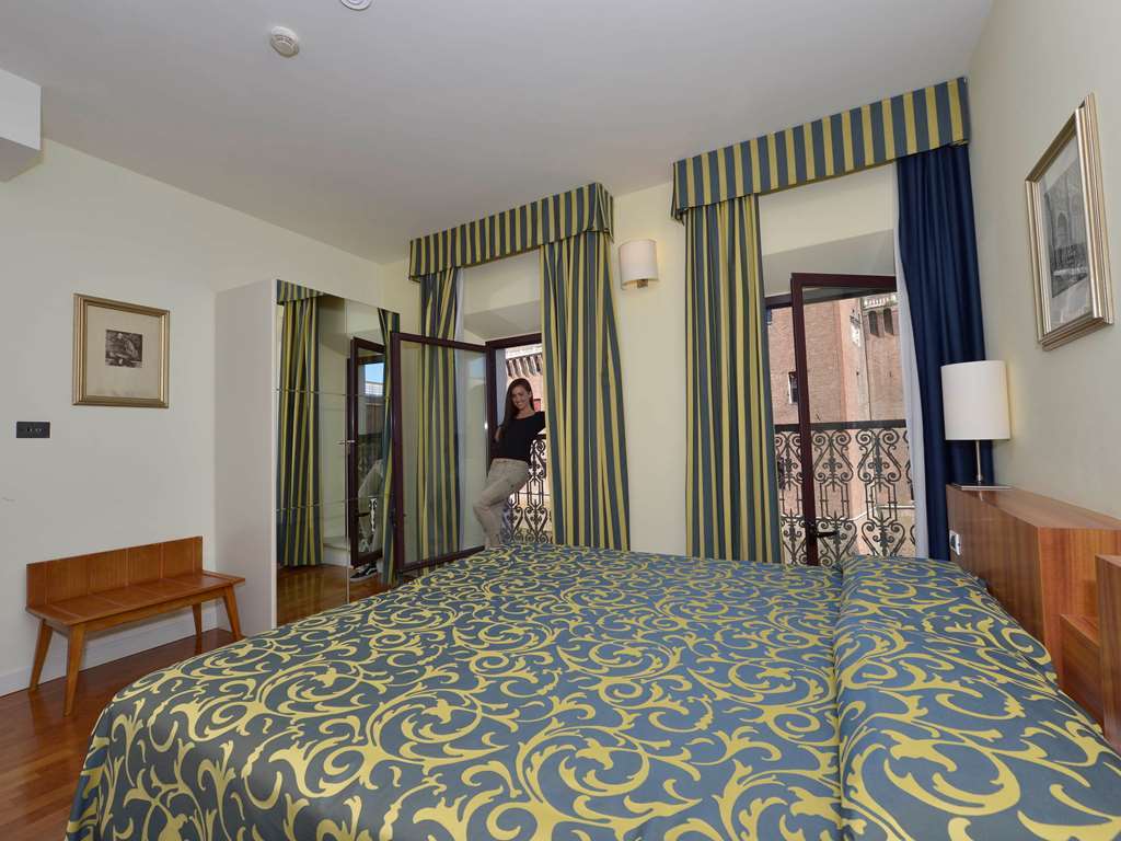 Hotel Ferrara Zimmer foto